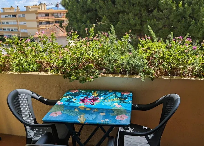 Apartment Calme Dernier Etage Antibes